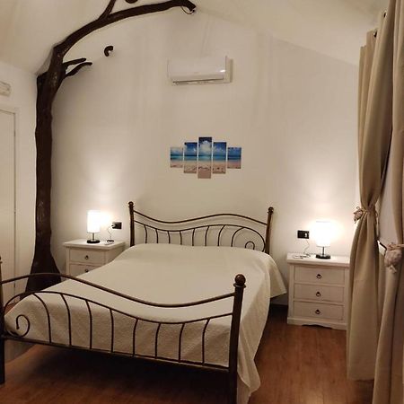 Casa Janas Affittacamere Bed & Breakfast بيسكيناس المظهر الخارجي الصورة