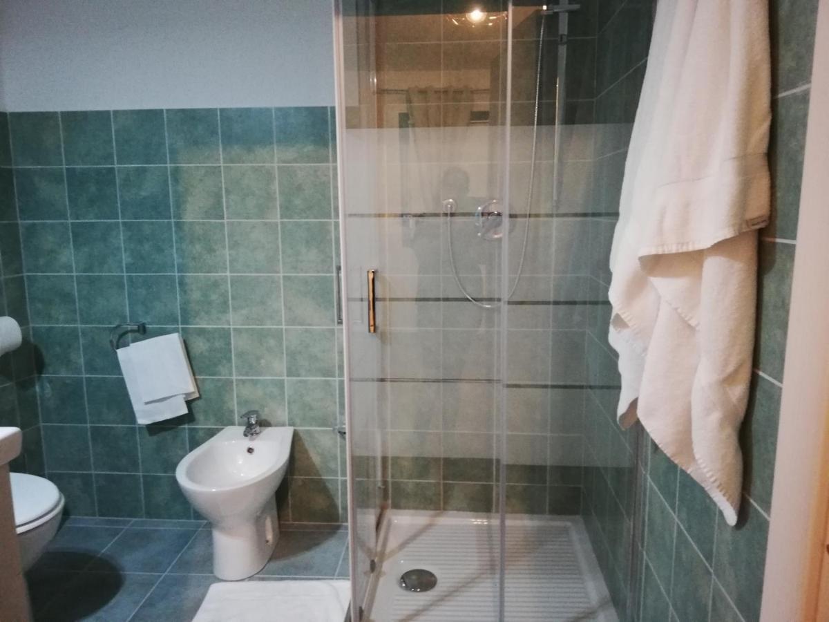 Casa Janas Affittacamere Bed & Breakfast بيسكيناس المظهر الخارجي الصورة