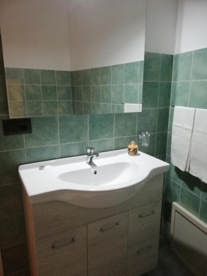 Casa Janas Affittacamere Bed & Breakfast بيسكيناس المظهر الخارجي الصورة