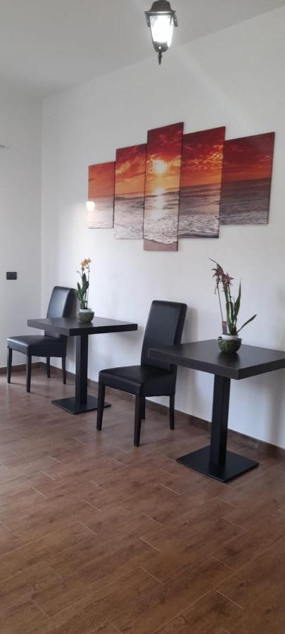 Casa Janas Affittacamere Bed & Breakfast بيسكيناس المظهر الخارجي الصورة