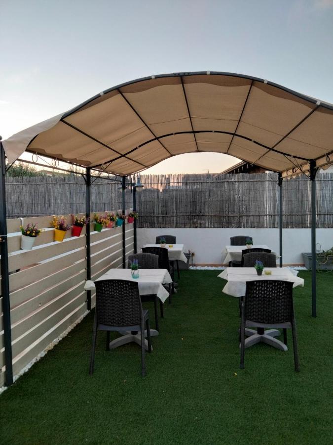 Casa Janas Affittacamere Bed & Breakfast بيسكيناس المظهر الخارجي الصورة